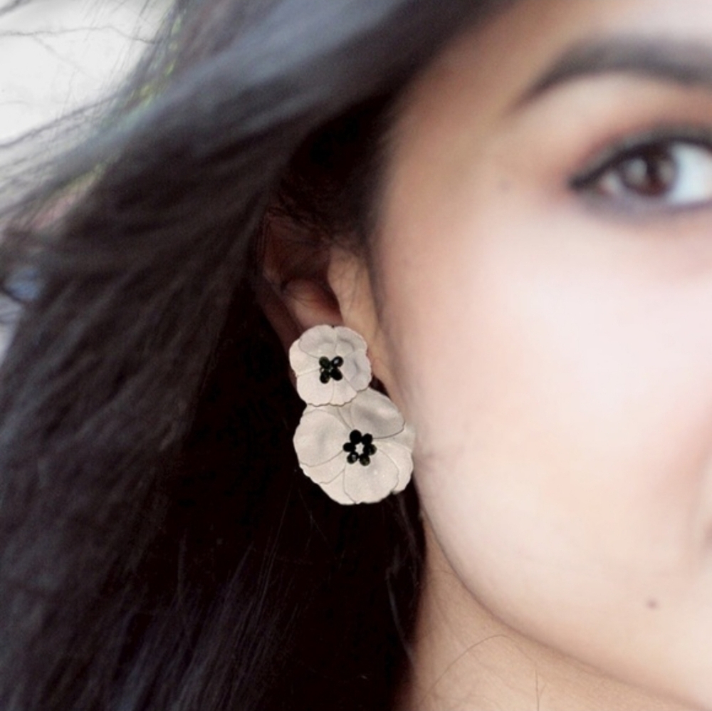 NWOT! Serefina X Anthropologie,  Poppy Front & Back Earrings, White/Black/Gold